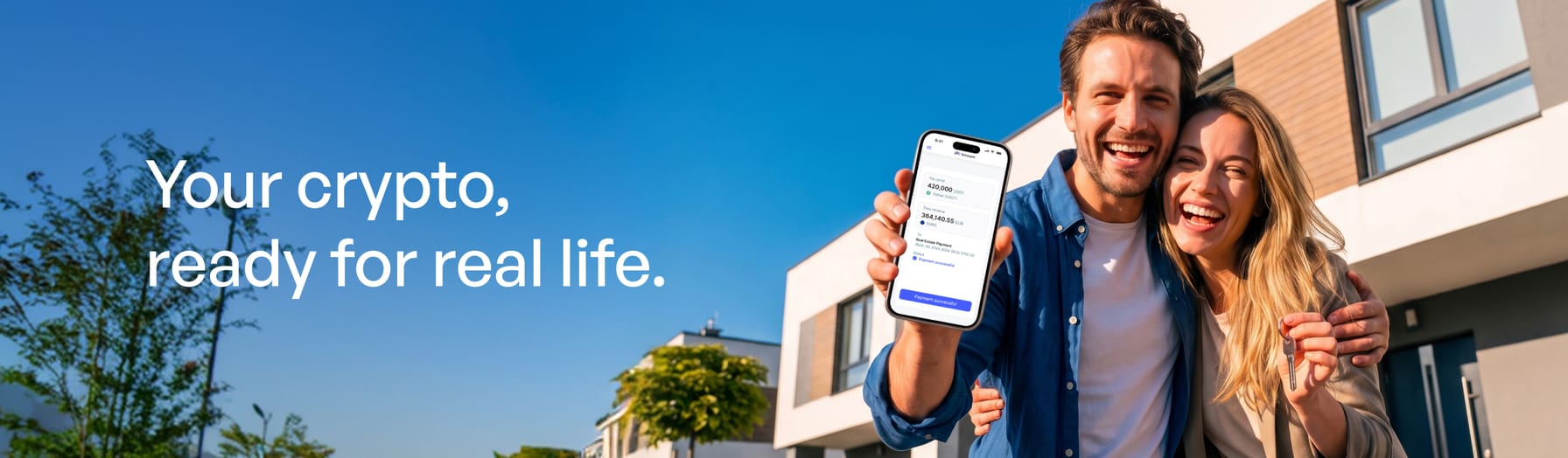 Билборд Stablegate: «Your crypto, ready for real life.» с парой у дома